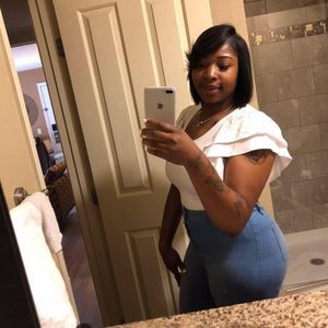 Meet your Posher, Dakeisha